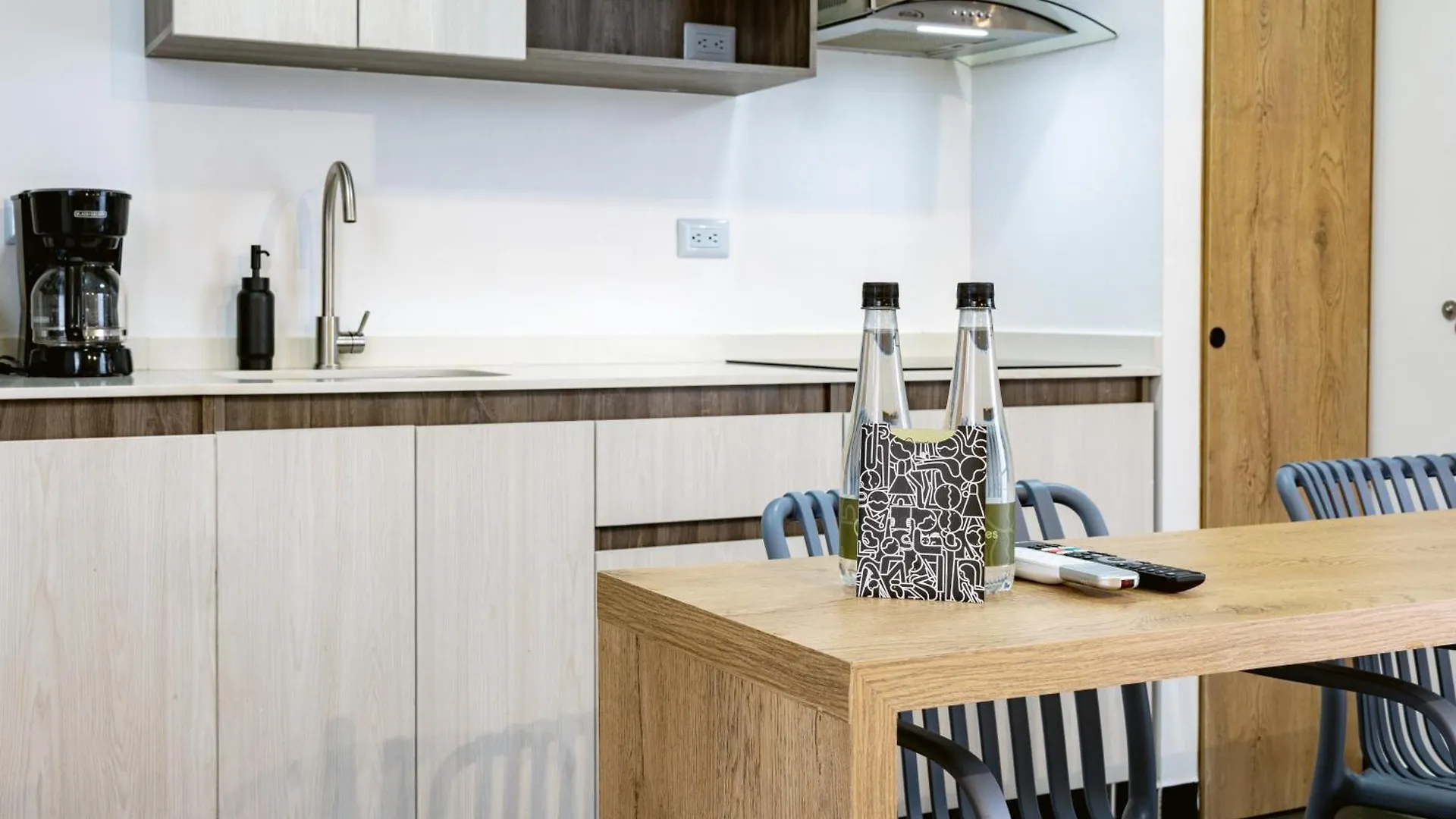 Apartamento Hermosos Aptos En Patio Bonito, Poblado Medellín