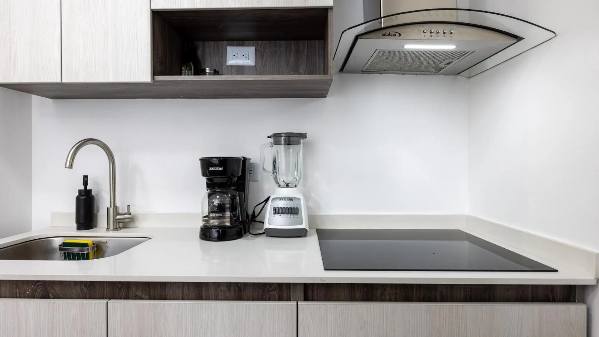 Hermosos Aptos En Patio Bonito, Poblado Medellín Apartamento