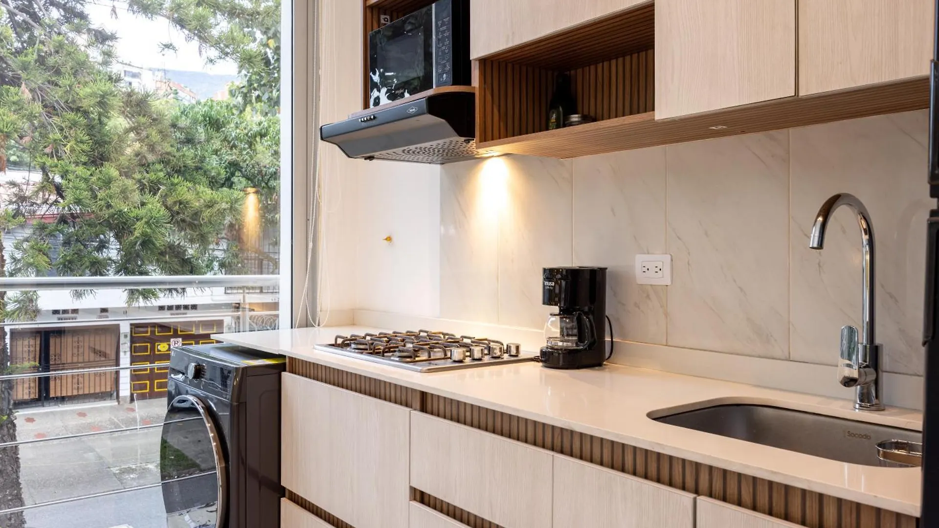 Apartamento Hermosos Aptos En Patio Bonito, Poblado Medellín Colombia
