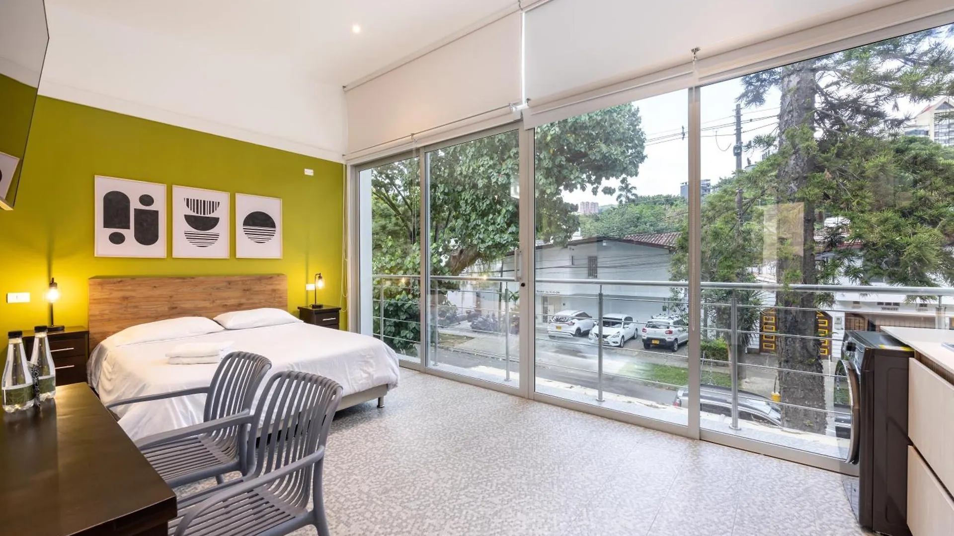 Apartamento Hermosos Aptos En Patio Bonito, Poblado Medellín Colombia